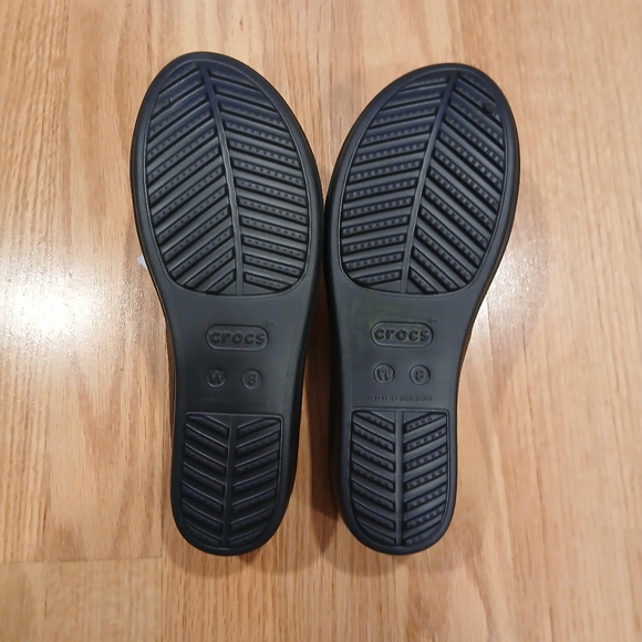 Crocs Sanrah Beaded Wedge Sandals Size 8 for Women - Picture 9 of 10